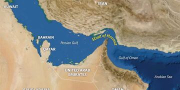 Hormuz Strait पर बढ़ा तनाव, क्या चीन और ब्रिटेन भेजेंगे युद्धपोत? ट्रंप की अपील के बाद दुनिया की नजरें टिकीं