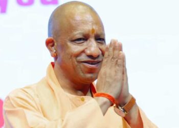UP में शिक्षकों-कर्मचारियों को बड़ा तोहफा, ग्रेच्युटी सीमा 20 लाख से बढ़ाकर 25 लाख रुपये