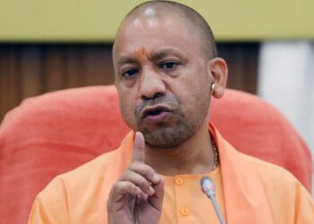 LPG Crisis: गैस की कालाबाजारी करने वालों पर होगा सख्त एक्शन, CM योगी का बड़ा आदेश, अफवाह फैलाने वालों को चेतावन