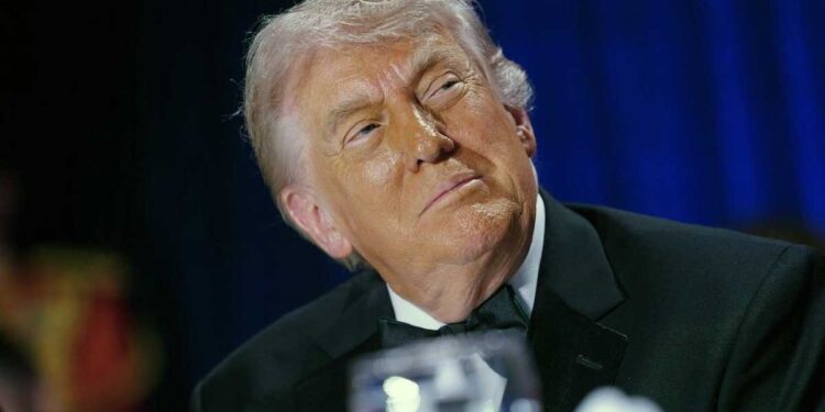 “तूफान आ रहा है…” - ट्रंप की रहस्यमयी पोस्ट से बढ़ा तनाव, क्या ईरान-अमेरिका में फिर भड़कने वाली है जंग?