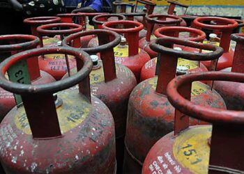 अमेठी में 1295 LPG सिलेंडरों की हेराफेरी पकड़ी गई, एजेंसी मालिक पर केस दर्ज