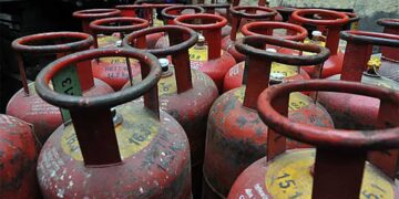 अमेठी में 1295 LPG सिलेंडरों की हेराफेरी पकड़ी गई, एजेंसी मालिक पर केस दर्ज