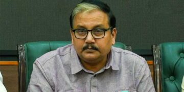 वन नेशन, वन पार्टी का खतरा? AAP सांसदों के BJP में जाने पर मनोज झा का बड़ा हमला