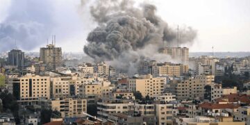 Iran Crisis: तुरंत ईरान छोड़ें भारतीय, दूतावास की सख्त चेतावनी- ट्रंप के आदेश के बाद मिडिल ईस्ट में बढ़ा खतरा