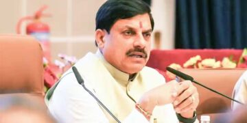 MP में ताश के पत्तों की तरह ढही 4 मंजिला इमारत, हादसे में 3 की मौत, CM मोहन यादव ने किया मुआवजे का ऐलान