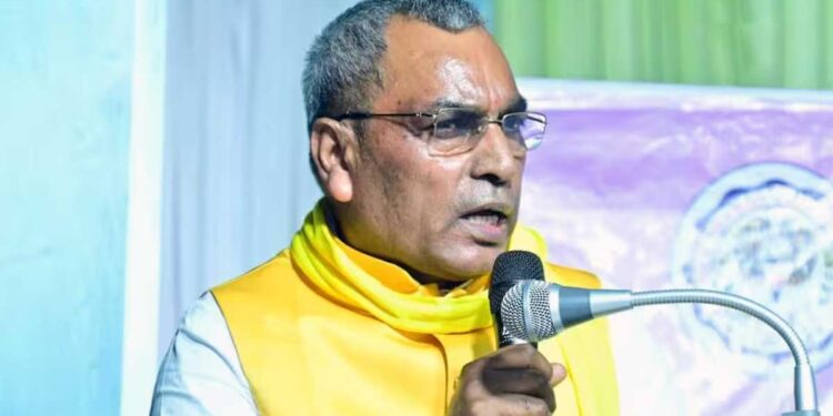 यूपी पंचायत चुनाव पर नया ट्विस्ट, नहीं हुए चुनाव तो बढ़ सकता है प्रधानों का कार्यकाल-राजभर का बड़ा बयान