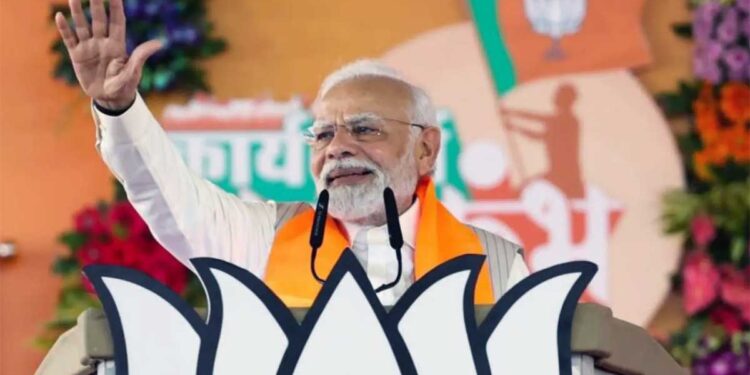 बंगाल चुनाव से पहले PM मोदी का बड़ा दांव, संकल्प पत्र से पहले ही 6 गारंटियों का ऐलान, सियासी माहौल गरमाया