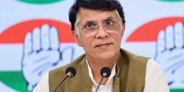 सुप्रीम कोर्ट में पवन खेड़ा की आखिरी उम्मीद? हाईकोर्ट से झटका, गिरफ्तारी का खतरा बढ़ा