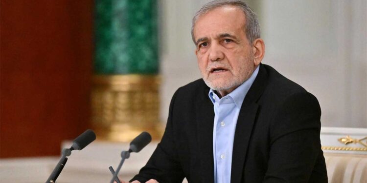 कौन होते हैं ट्रंप? ईरान के राष्ट्रपति का तीखा हमला, न्यूक्लियर प्रोग्राम पर नहीं झुकेगा तेहरान