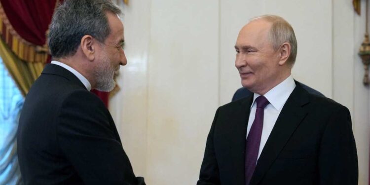 ईरान संकट में रूस का बड़ा साथ, पुतिन- अराघची मुलाकात से बढ़ी हलचल, खामेनेई को भेजा खास संदेश