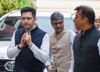 BJP जॉइन करते ही राघव चड्ढा को सोशल मीडिया झटका, 24 घंटे में 10 लाख फॉलोअर्स कम