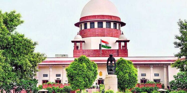 15 साल साथ रहने के बाद रेप का केस? सुप्रीम कोर्ट ने कहा-ऐसे नहीं बनता अपराध, बड़ा फैसला