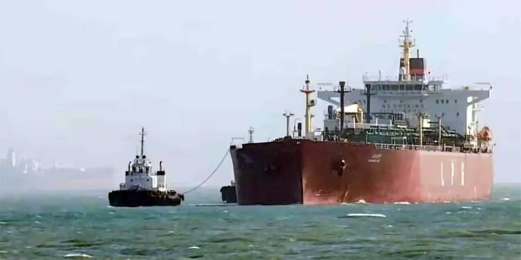 इस्लामाबाद वार्ता फेल, पाकिस्तान को डबल झटका, ईरान ने होर्मुज स्ट्रेट में रोके तेल टैंकर