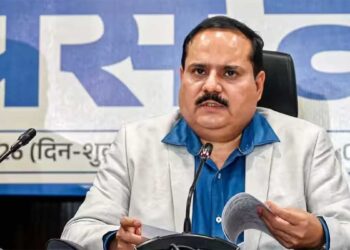 वोटर लिस्ट में बड़ा खेल? यूपी SIR से BJP-SP दोनों की बढ़ी टेंशन, कई सीटों पर लाखों वोट गायब