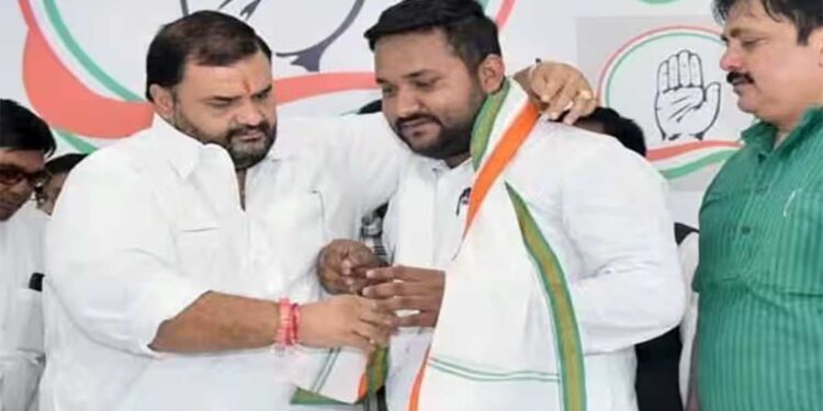 यूपी चुनाव से पहले कांग्रेस में बगावत, अलीगढ़ में नेताओं की खुली जंग से बढ़ी सियासी हलचल