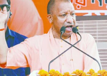 दीदी को चिंता है... हिंदू ज्यादा हो गए तो सड़कों पर इफ्तारी कैसे होगी? ममता सरकार पर तीखा हमला