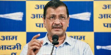 सोना न खरीदने से विदेश यात्रा घटाने तक, PM मोदी की अपील पर केजरीवाल ने उठाए बड़े सवाल