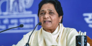 महंगाई पर नया खतरा, गैस सिलेंडर के दाम बढ़ते ही मायावती ने जताई बड़ी चिंता