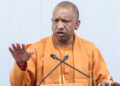 UP में अफसरों के लिए नया फरमान, अब सांसद-विधायकों को नहीं दिया सम्मान तो होगी कार्रवाई