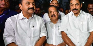 केरल में प्रचंड जीत के बाद भी फंसा 'कुर्सी' का पेंच, क्या दिल्ली से तय होगा अगला मुख्यमंत्री?