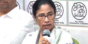 ‘इस्तीफा नहीं दूंगी, चाहें बर्खास्त कर दो’, ममता बनर्जी का सख्त रुख, विधायकों को दिया काला कपड़ा पहनने का निर्देश