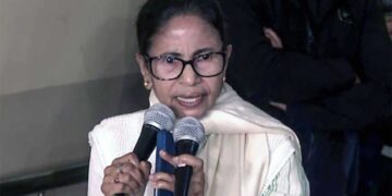 बंगाल में दो सांसदों पर हमले से मचा सियासी बवाल! ममता बनर्जी ने BJP पर लगाए गंभीर आरोप