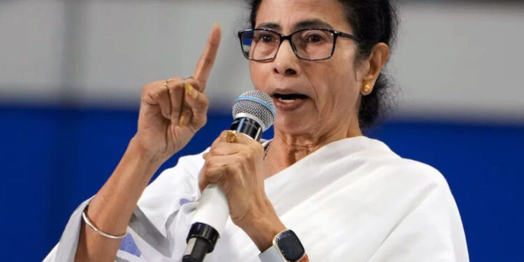 एग्जिट पोल पर ममता का बड़ा हमला, 200+ सीटों का दावा, क्या फिर चौंकाएंगी बंगाल की सियासत?