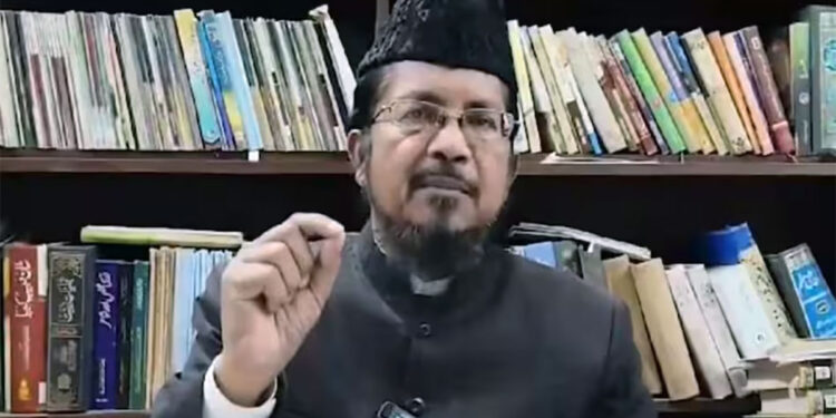हाईकोर्ट की टिप्पणी पर मौलाना का बड़ा बयान, बोले-ऐसी जगह पर नमाज न पढ़ी जाए जहां…