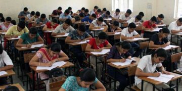 NEET पेपर लीक के बाद बड़ा फैसला, जून में फिर होगी परीक्षा; लाखों छात्रों का एडमिशन शेड्यूल बदला