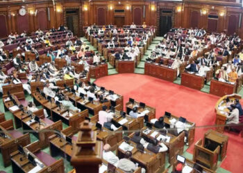 2027 चुनाव से पहले बड़ा दांव? यूपी की 132 सीटों पर महिला आरक्षण की मांग से सियासत गरम