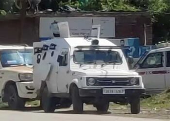 कश्मीर में NIA का बड़ा एक्शन! तिहाड़ जेल में बंद आरोपी के घर छापा, UAPA केस में तेज हुई जांच