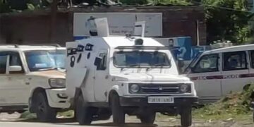 कश्मीर में NIA का बड़ा एक्शन! तिहाड़ जेल में बंद आरोपी के घर छापा, UAPA केस में तेज हुई जांच