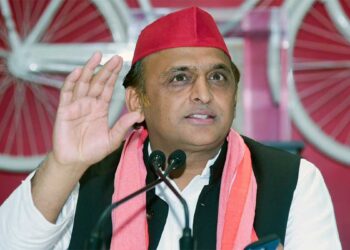 UP Election 2027: अखिलेश यादव का बड़ा चुनावी संकल्प, 'सरकार बनते ही अयोध्या को बनाएंगे विश्वस्तरीय धार्मिक नगरी'