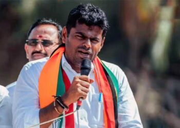 BJP छोड़ते ही अन्नामलाई का बड़ा दांव, 10 घंटे में 10 लाख समर्थक; TVK सरकार बोली- 'पुरानी फिल्म की री-रिलीज'
