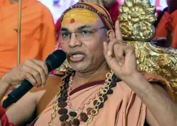 Shankaracharya Case Twist: 'दबाव में दर्ज कराई थी FIR', आशुतोष ब्रह्मचारी का बड़ा दावा, रामभद्राचार्य से जुड़े नए आरोपों से मचा हड़कंप