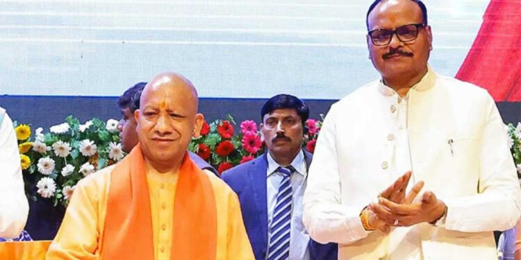 यूपी चुनाव 2027 का सबसे बड़ा संकेत! क्या योगी ही होंगे BJP का चेहरा? ब्रजेश पाठक ने कर दिया साफ
