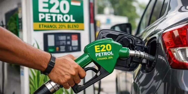 E20 Petrol को लेकर बड़ा दावा निकला फर्जी! वायरल पोस्टर ने बढ़ाई लोगों की टेंशन, PIB ने बताई पूरी सच्चाई