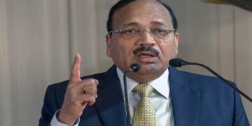 ‘तुम लोग परजीवी हो... जेल में रहना ही बेहतर’, CJI सूर्यकांत की सख्त टिप्पणी से फिर छिड़ी बहस