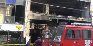 Lucknow Fire Tragedy: 15 मौतों के बाद बड़ा एक्शन! अलीगंज की इमारत पर चलेगा बुलडोजर, LDA ने जारी किया नोटिस