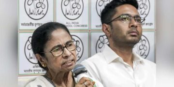 TMC में बढ़ा अंदरूनी संकट! अभिषेक बनर्जी को कांग्रेस नेता की नसीहत, बोले- 'आप बड़े नेता हो सकते हैं लेकिन...'