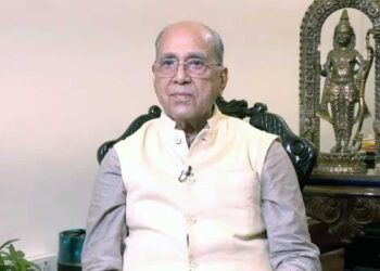 Ram Mandir Donation Mystery: 16 करोड़ श्रद्धालु और सिर्फ 83 करोड़ का चढ़ावा! नृपेंद्र मिश्रा ने उठाए आंकड़ों पर सवाल, बोले- ‘5 रुपये औसत दान मानना मुश्किल’