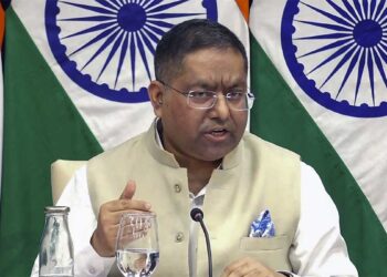 Karachi Attack पर पाकिस्तान को भारत का करारा जवाब, बोला- 'दूसरों पर उंगली न उठाए, पहले अपने गिरेबान में झांके'