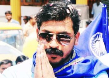 UP Election 2027: चंद्रशेखर आजाद का बड़ा दांव! किसी गठबंधन के बिना चुनाव लड़ेगी ASP, टिकट के लिए देना होगा इंटरव्यू