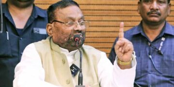 राम पर बयान देकर फिर घिरे स्वामी प्रसाद मौर्य! संत ने दी कड़ी प्रतिक्रिया, 5 लाख के इनाम वाले ऐलान से बढ़ा विवाद