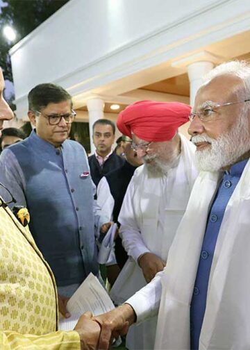 Shashi Tharoor ने की PM Modi की तारीफ तो BJP ने Rahul Gandhi पर साधा निशाना, बोली- ‘पूरी तरह बेनकाब हो गए’