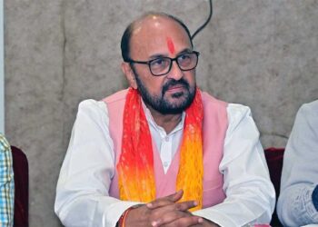 NEET विवाद पर शिक्षा मंत्री के इस्तीफे की मांग पर योगी सरकार के मंत्री का जवाब, बोले- 'दोषी नहीं तो इस्तीफा क्यों दें?'