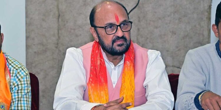 NEET विवाद पर शिक्षा मंत्री के इस्तीफे की मांग पर योगी सरकार के मंत्री का जवाब, बोले- 'दोषी नहीं तो इस्तीफा क्यों दें?'
