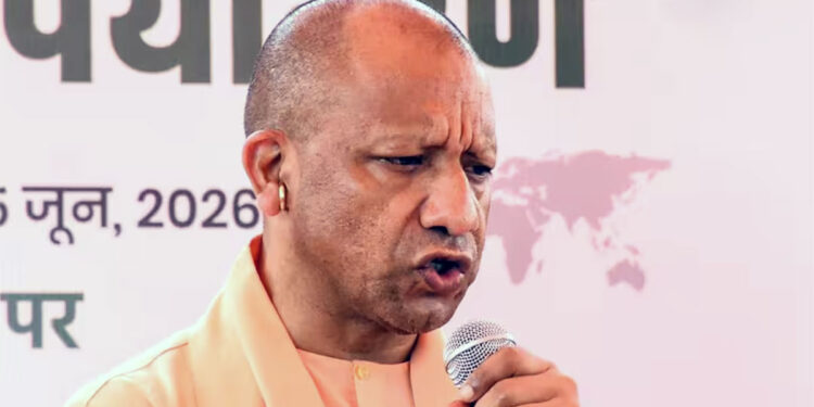 लखनऊ अग्निकांड पर एक्शन में CM योगी! DGP और ACS गृह से मांगी रिपोर्ट, बच्चों की मौत पर जताया गहरा दुख