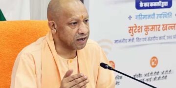 Project Ganga Launch: अब गांवों में भी मिलेगी हाई-स्पीड इंटरनेट सुविधा, CM योगी ने शुरू किया बड़ा Digital Mission