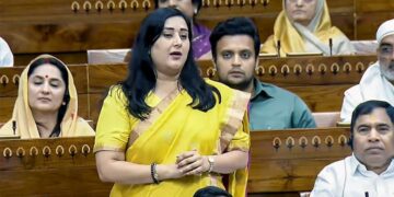 Anti-Paper Leak Bill पर Lok Sabha में गरमाई बहस, बांसुरी स्वराज ने UPA काल के 22 Paper Leak मामलों का किया जिक्र